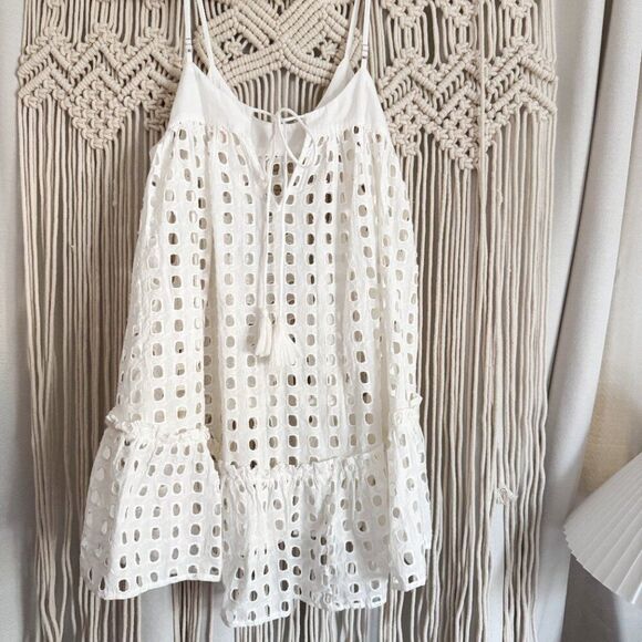 Surf Gypsy White Eyelet Coverup – Size Small, EUC - Picture 5 of 7